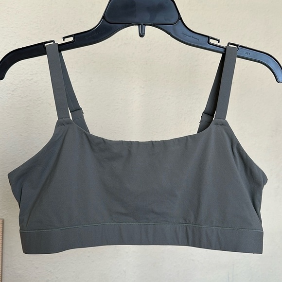 Skims‎ Fits Everybody Scoop Neck Bralette in size 3X NWOT gunmetal - Picture 2 of 5